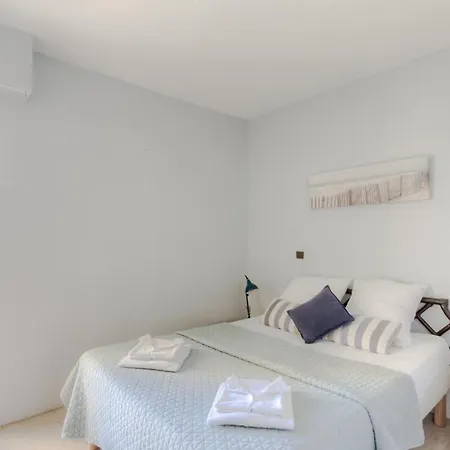 Apartment Lerins Appartement Renove Ideal Famille Plages De Juan Les Pins A 200M Tout Confort & Parking Antibes