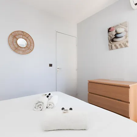 Lerins Appartement Renove Ideal Famille Plages De Juan Les Pins A 200M Tout Confort & Parking Apartment *