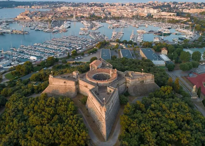 Lerins Renove Ideal Famille Plages De Juan Les Pins A 200m Confort & Parking شقة *